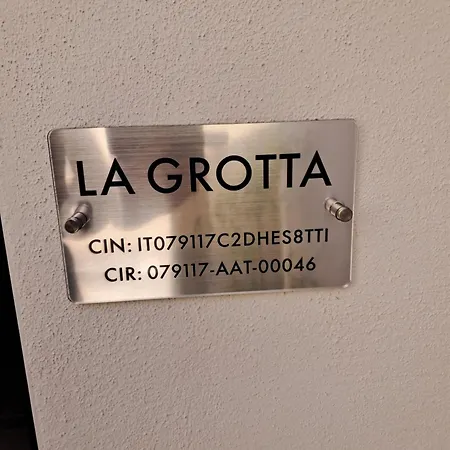 La Grotta * Santa Caterina dello Ionio