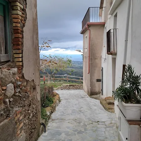 La Grotta *